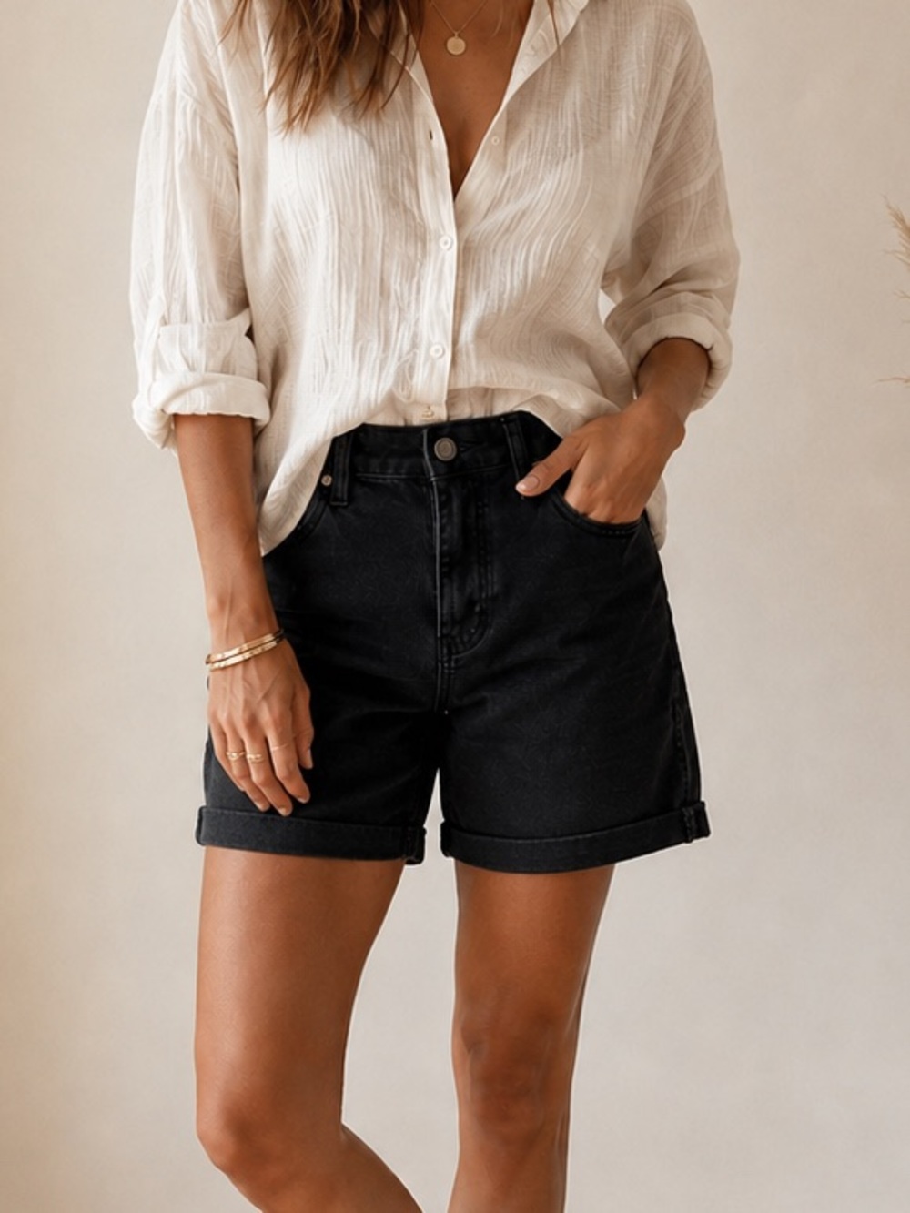 🖤 Old Navy Black High Waisted Rolled-Hem Jean Shorts